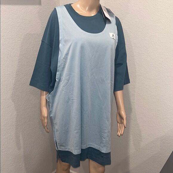 Nwt Jordan Women's Midi Dress in dark Teal and Light teal - Picture 1 of 9